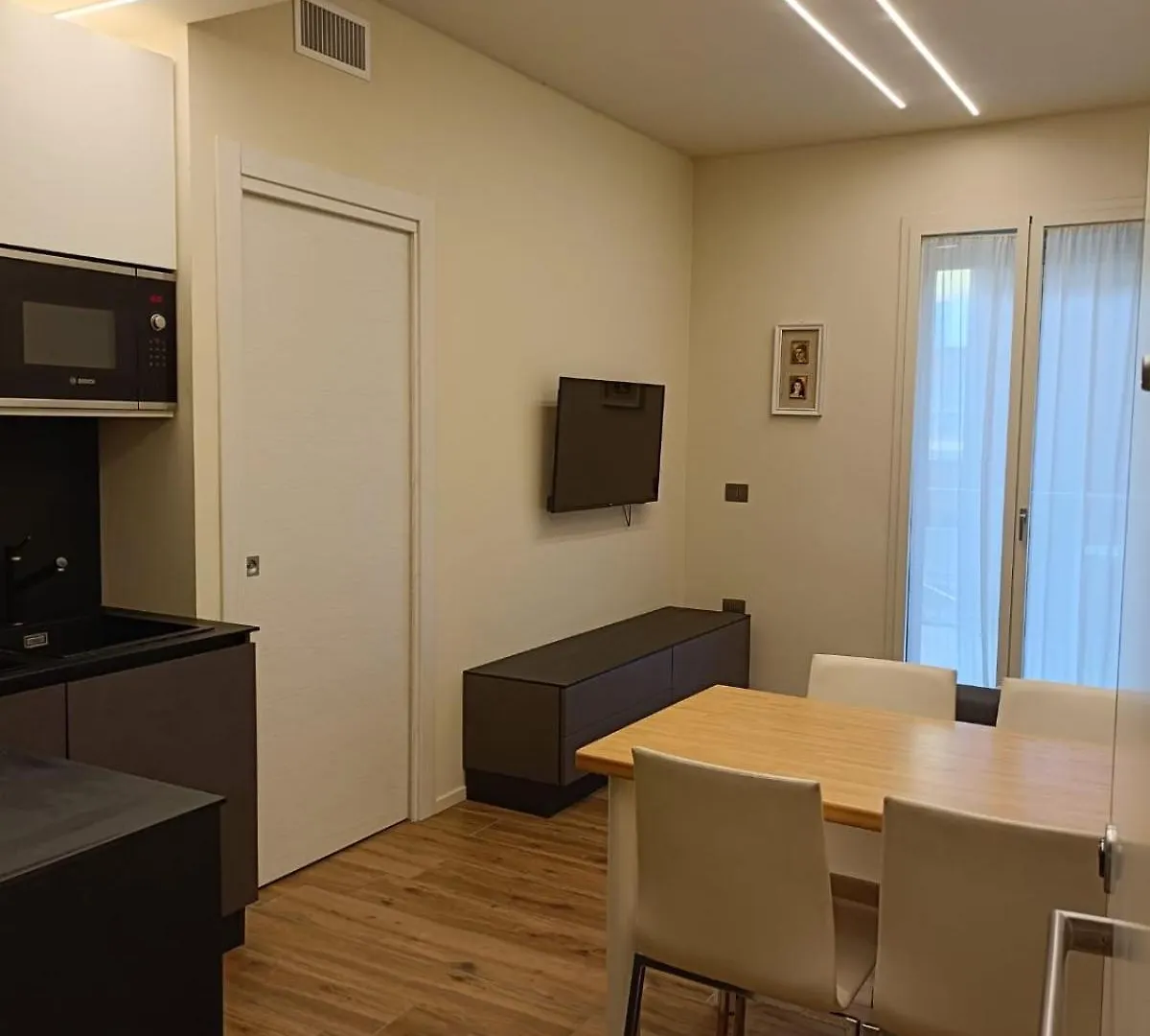 Riviera Apartments Near The Beach + Parking Rosolina Mare Italia